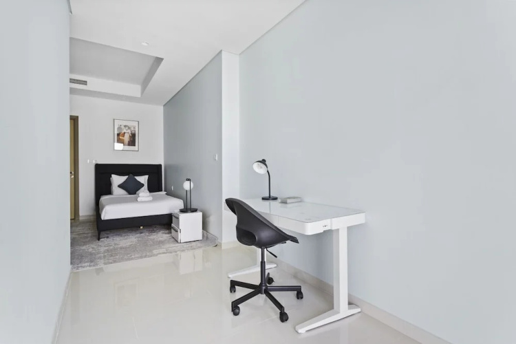 Stone Tree - Furnished 2BR with Infinity Pool
