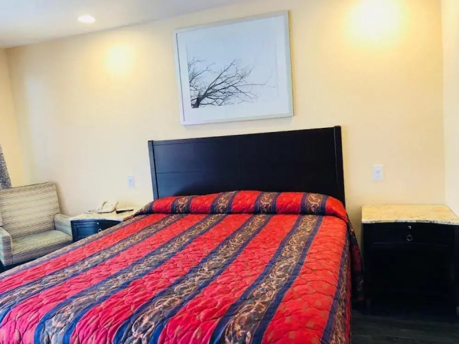 Bayshore Inn