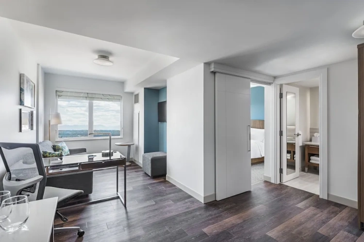 1 Bedroom Suite