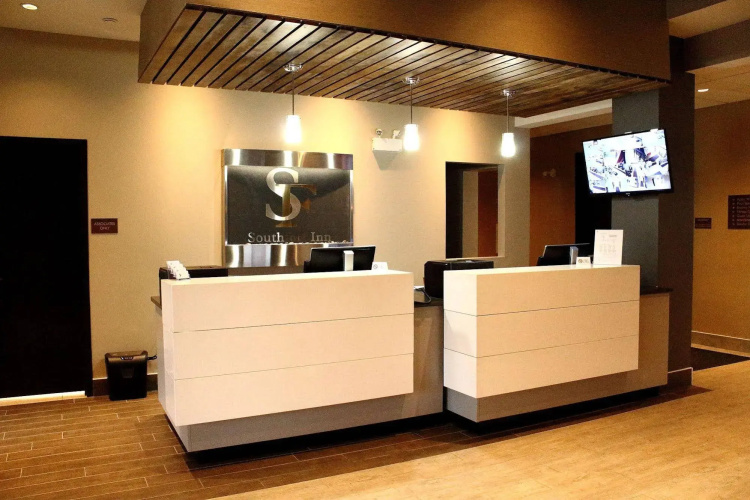 Southfort Inn