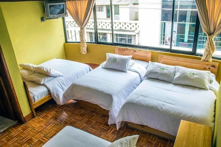 Hotel Flores Los Ponchos