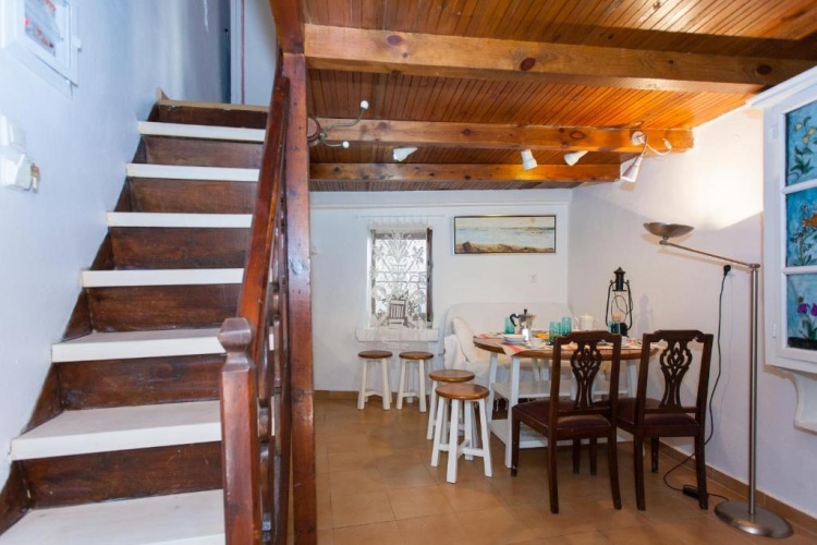 2 Bedrooms Duplex Cottage
