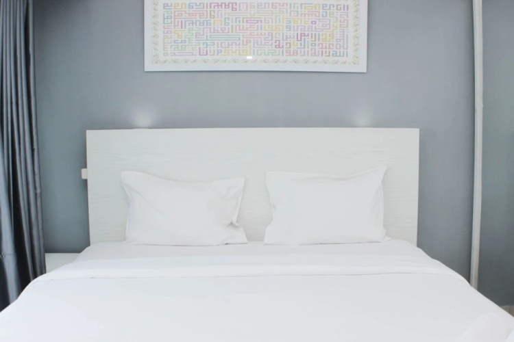 Modern Look And Comfy Studio Apartment At Springlake Summarecon