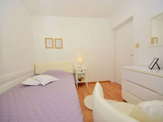 Villa Meri 28708
