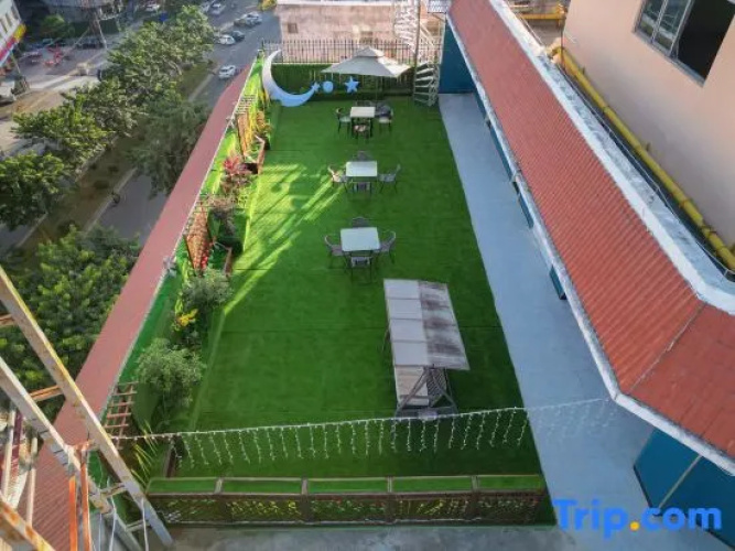 Ruili Manxing Boutique Hotel