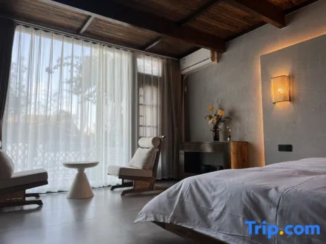 Twin Apartment