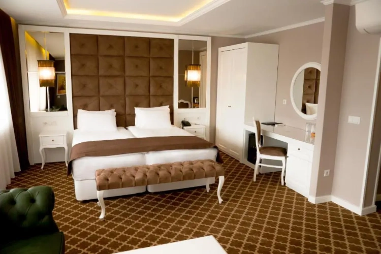 1 Bedroom Suite with balcony and with view