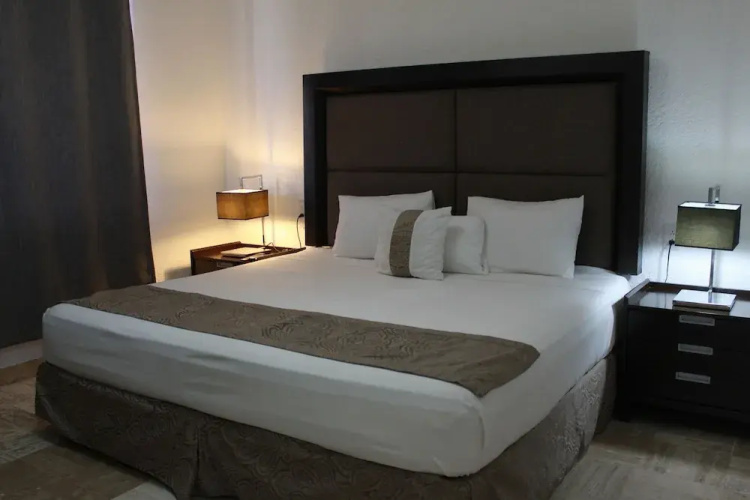 Sunlight Hotel