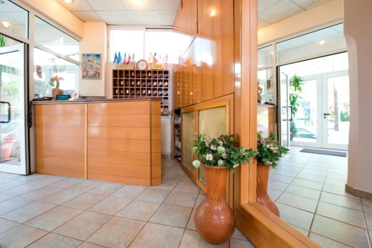 Anesis Hotel