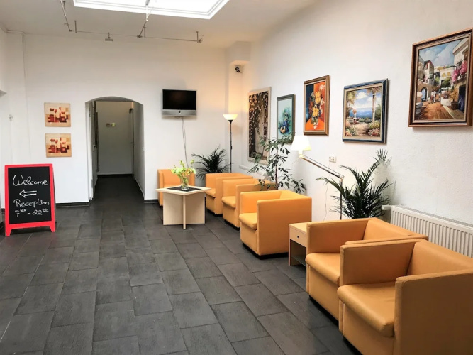 SMARTY Airport Cologne Hotel