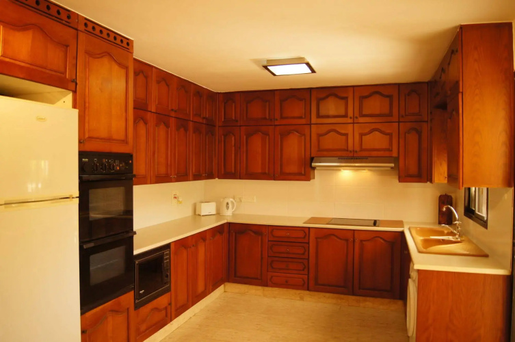 Silver Apartment