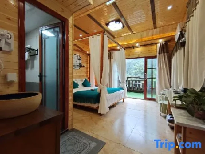 Standard Double room with mountain view