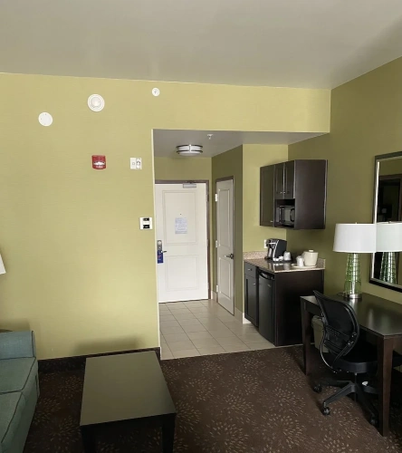 1 Bedroom Suite