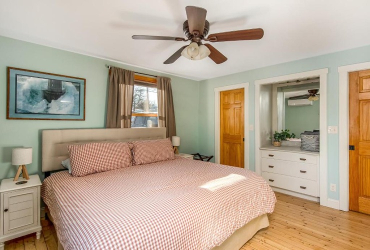 Suite with lake view