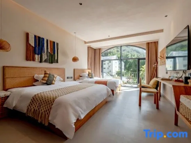 Standard Double Family room with balcony