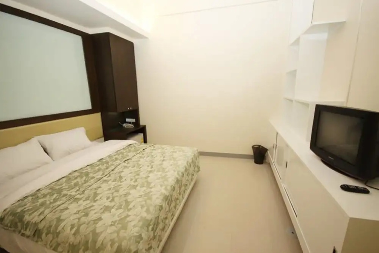 Nine Place BTS Ekamai – Hostel