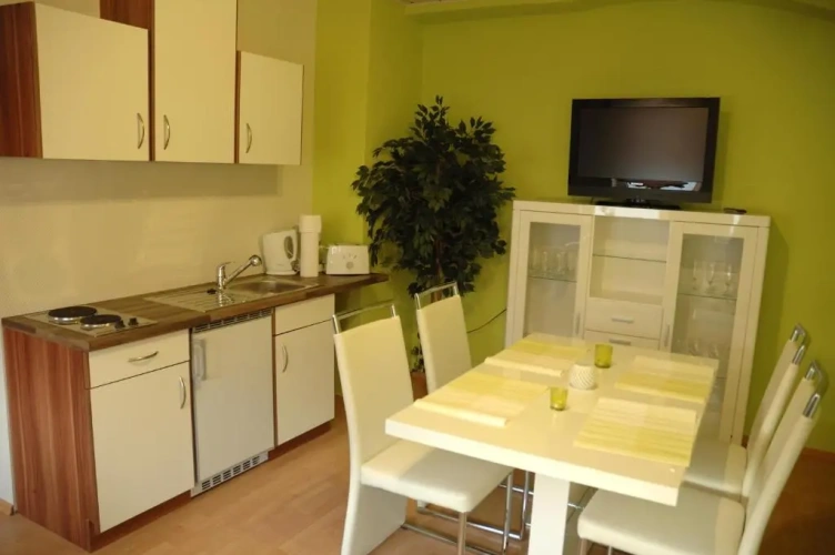 1 Bedroom Apartment