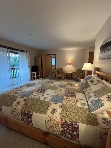 Quadruple Suite