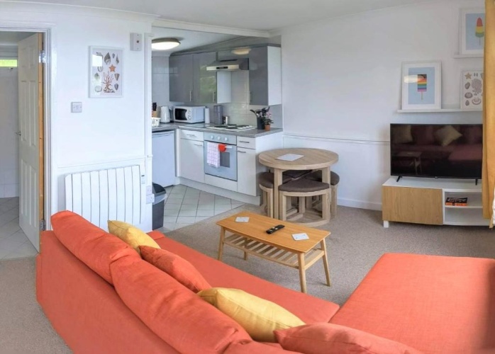 2 Bedrooms Chalet