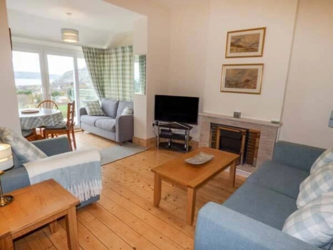Cae Glas Cottage
