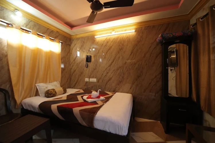 Deluxe Single room