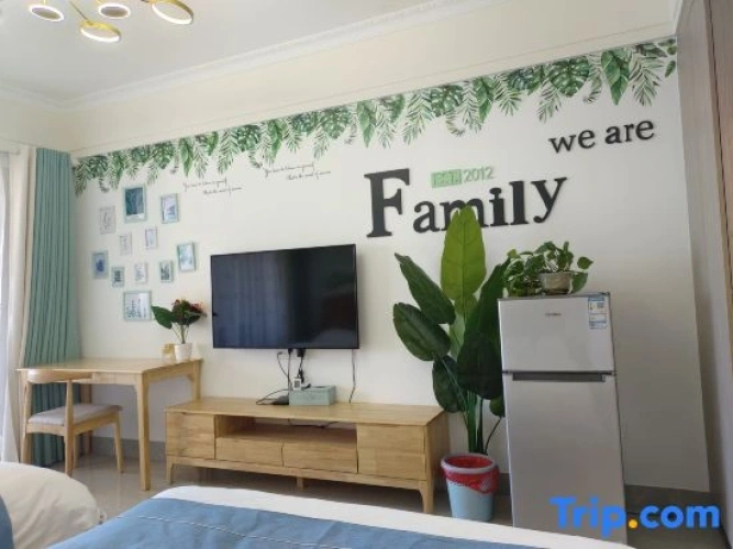 Standard Twin room with garden view