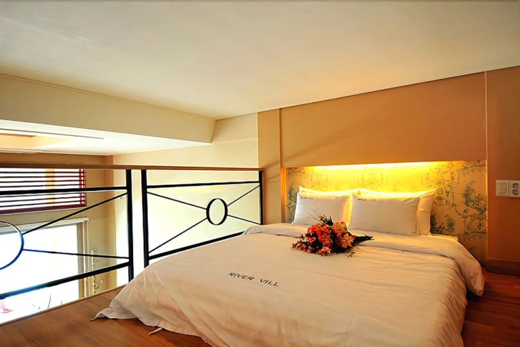 Gapyeong Riverville Pension