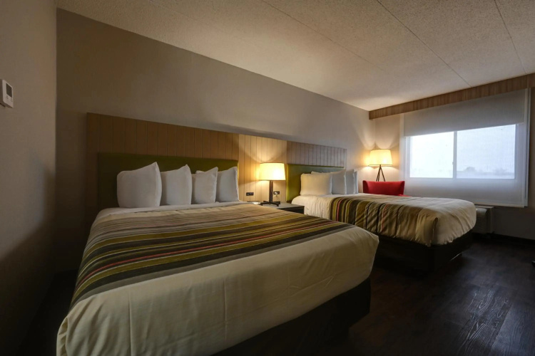 Kings Inn Hotel and Conference Center