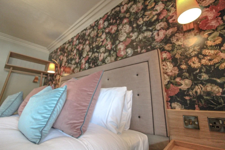 Pooley Bridge Inn
