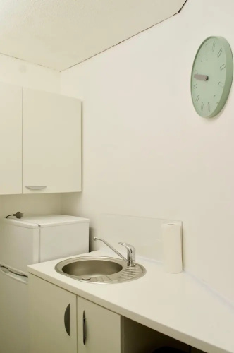 Bright And Modern 1 Bedroom Flat