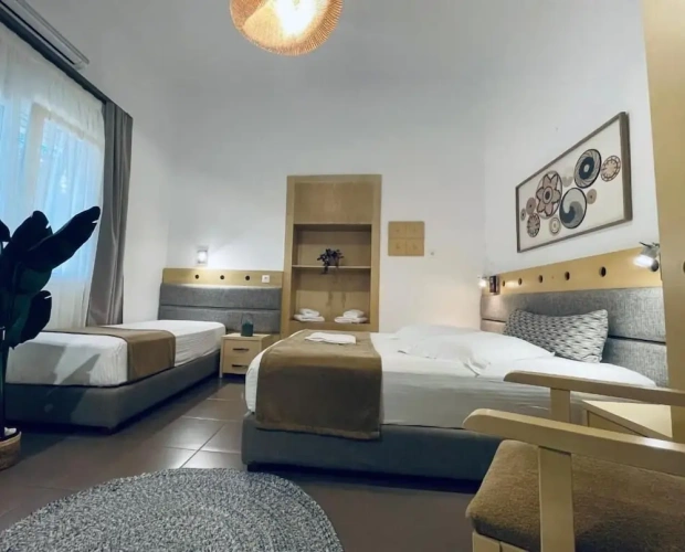 Economy Triple Basement room
