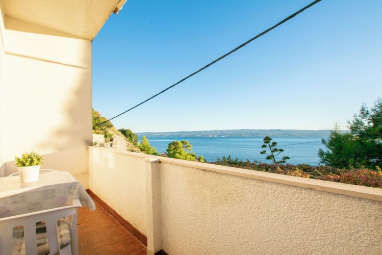 Apartment with balcony