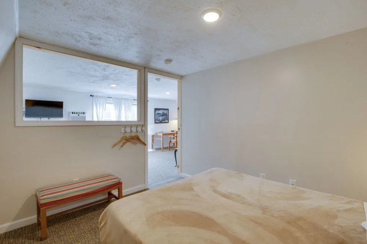 Old Orchard Beach Vacation Rental, Walk to Ocean!