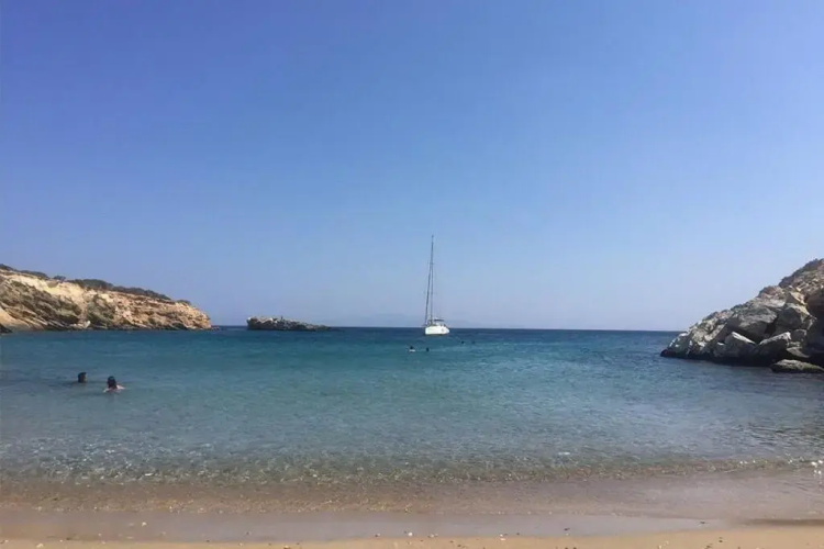 Idyllic Sea Views for 2