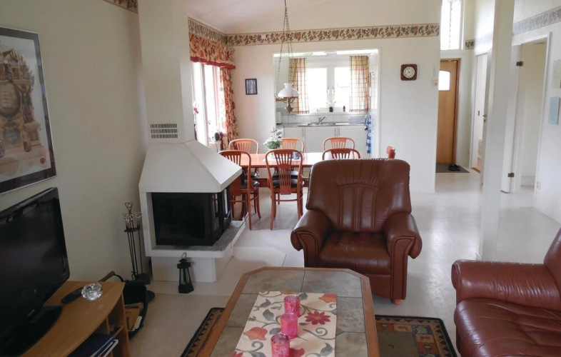 Awesome Home in Gärsnäs With 3 Bedrooms