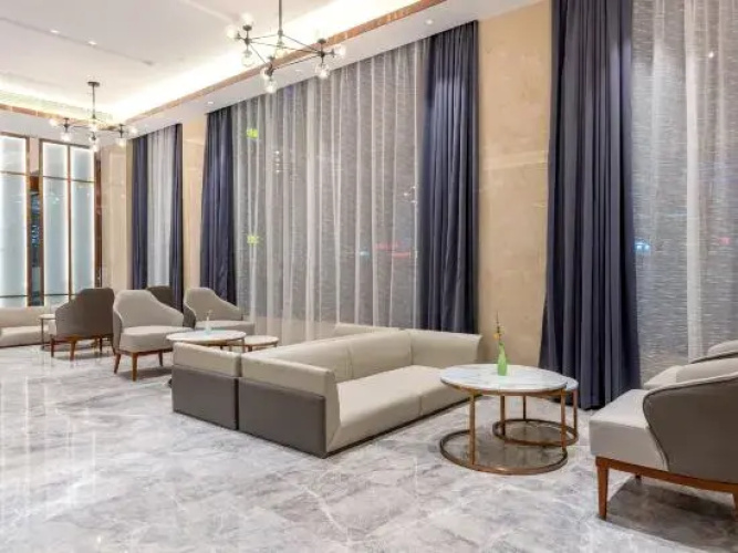 Lavande Hotel (Sihui High-tech Development Zone Dawang Plaza)
