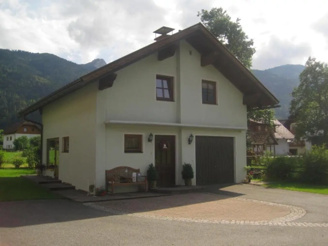 2 Bedrooms Cottage