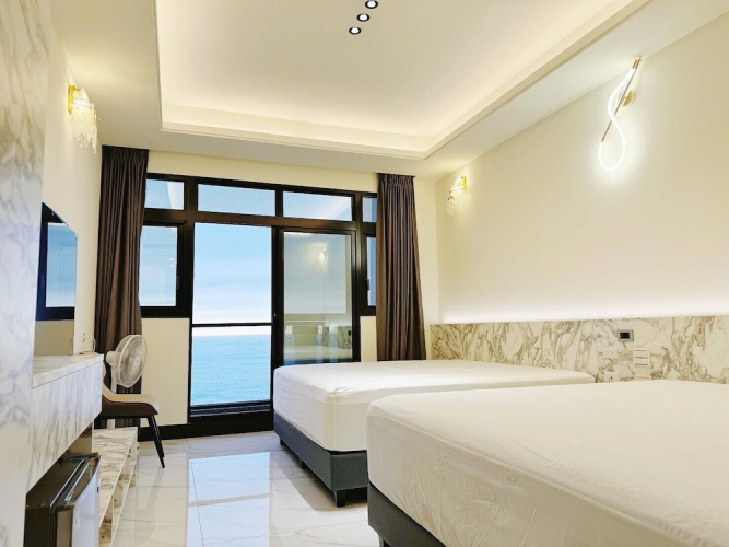 L.L Hotel