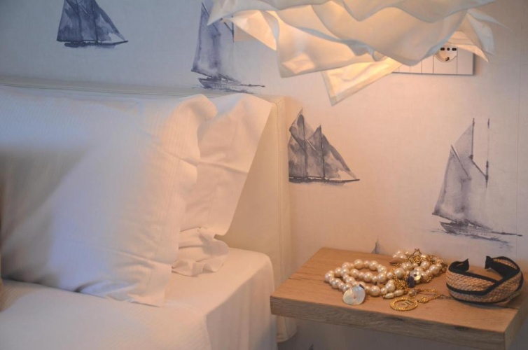 Standard Double room with lake view