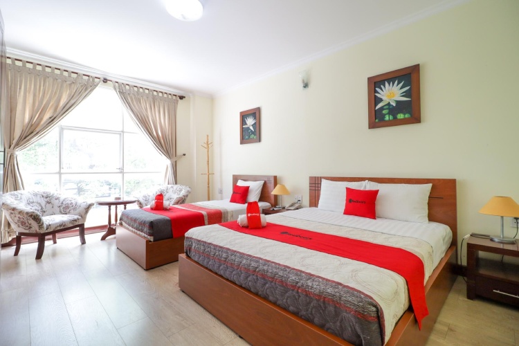 Standard Triple room