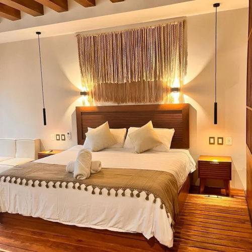 Adora Tulum