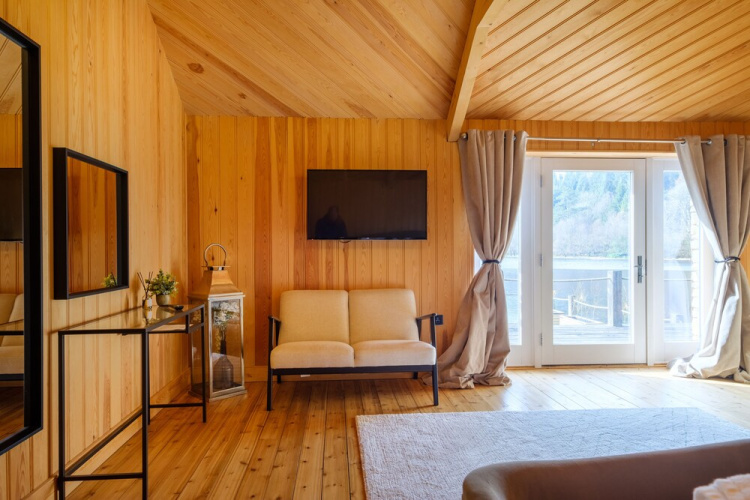 Lilymere Boat House
