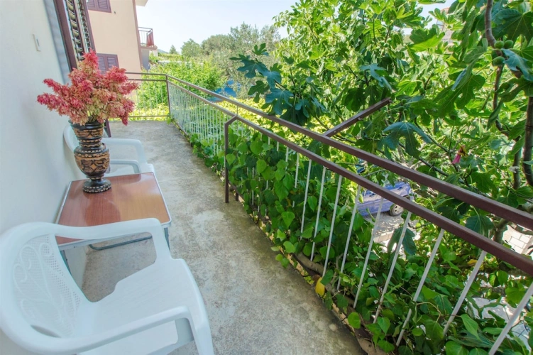 Apartment with balcony