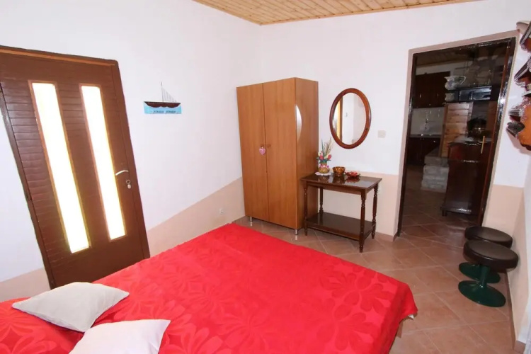 Holiday House Nar