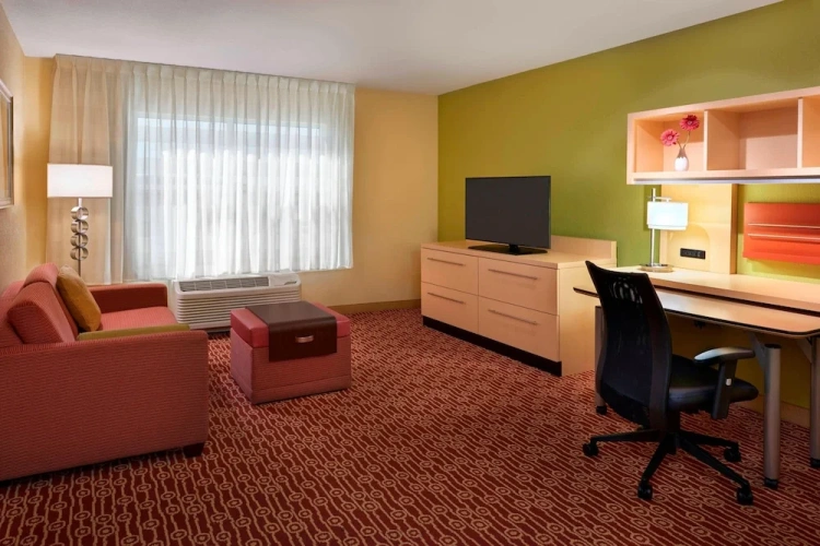 1 Bedroom Suite