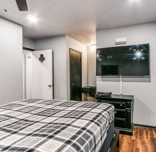 4 Bedrooms Cottage