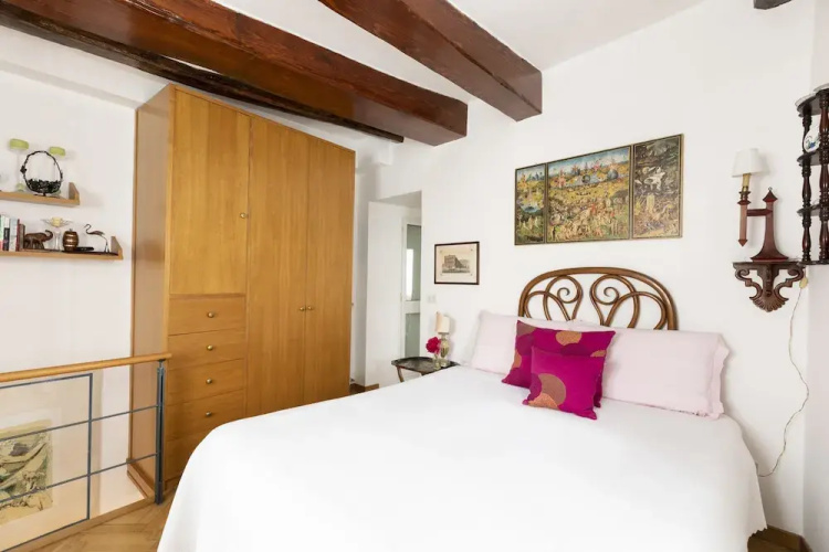 Rome Accommodation - Palazzo Massimo