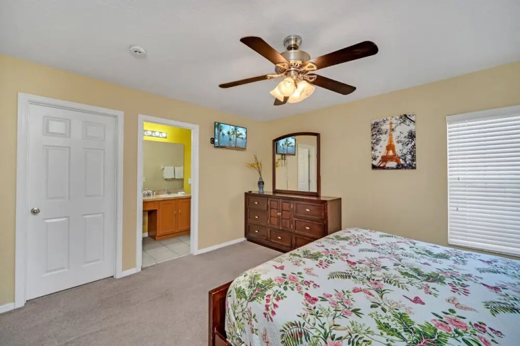 Solana Pool Home in Davenport FL