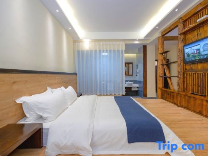 Premier room