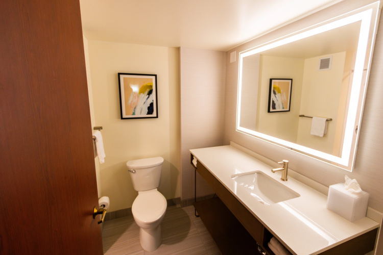 Crowne Plaza Cleveland At Playhouse Square photo 11